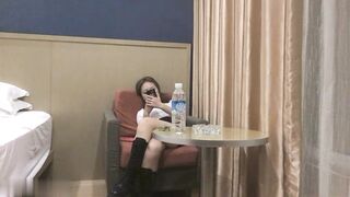 【麻花免费视频】绿帽白嫖良家极品00后小姐姐一夜情激情交合