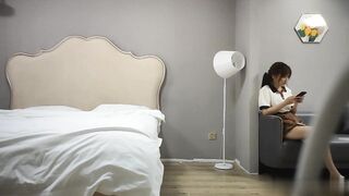 【麻花免费视频】锤子探花漂亮马尾小姐姐主动骑乘屁股猛坐