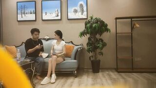 【麻花免费视频】顶级高端外围场苗条00后女神小仙女到达高潮