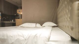 【麻花免费视频】顶级高端外围场苗条00后女神小仙女到达高潮