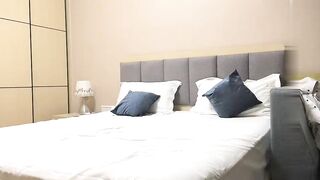 【麻花免费视频】男爵性感羞涩包臀裙御姐被偷拍疯狂抽插玩弄