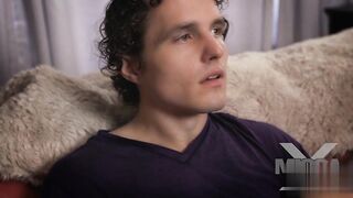 【麻花传媒视频】『中文字幕』粉嫩女友喜欢男友的大阴茎抽插高潮