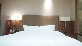 【麻花传媒视频】小宝寻花大神带你找外围深喉口交喜欢骑乘