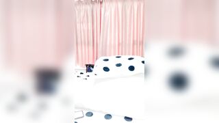 【麻花传媒视频】美御姐炮友不在自慰开档情趣内裤扒开骚穴假屌