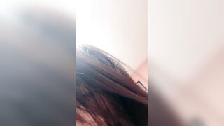 【麻花传媒视频】长发网红脸妹子抽电子烟销魂至极