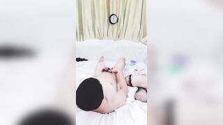 【麻花传媒视频】舌吻舔弄摸逼揉捏美乳站立暴插粉穴