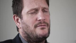 【麻花免费视频】娇小的俄罗斯青少年用手指抠逼大鸡巴爆菊