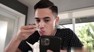 【麻花免费视频】你打算给我射精吗--莉莉·詹姆斯兴奋地问继子