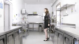 【麻花免费视频】米莎·克罗斯肥胖大菊花性爱玩弄大屌深插