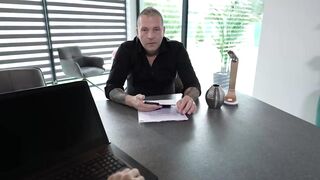 【麻花免费视频】疯狂人妻深喉鸡巴上位抽插蛋蛋碰撞直接流水