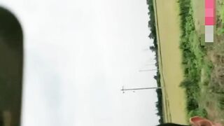 【麻花免费视频】风韵犹存的气质淑女骚妈和儿子驱车户外啪啪