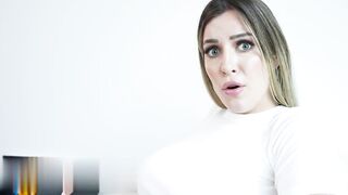 【麻花免费视频】巨乳继姐被继兄射中菊花来回骑乘高潮流水