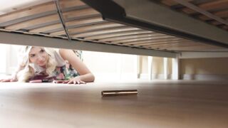 【麻花免费视频】可爱少女的双吃鸡巴后入前后夹击暴插