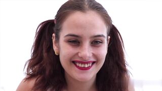 【麻花免费视频】玛丽亚青少年主动深喉上位刺激蛋蛋流水