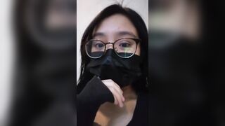 【麻花免费视频】上海斯文眼镜留学生 洋洋 露出自慰洗澡电臀啪啪深喉到翻白眼