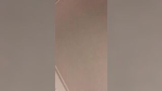 【麻花免费视频】身材高挑的大长腿妹纸拍完婚纱被摄影师灌醉迷迷糊糊的被操