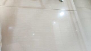 【麻花免费视频】网恋新人剩女正当饥渴时床上淫荡高潮爽歪歪