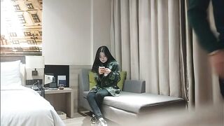 【麻花免费视频】用力抽插看着文静收完钱立马变骚肥臀骑坐