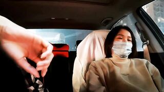 【麻花免费视频】开车接上美容院工作的良家少妇到酒店操逼，看着文静上了床之后操起来嘎嘎骚！