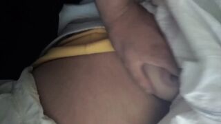 【麻花免费视频】【东北父女乱伦】东北话对白把高一无毛女儿当性奴