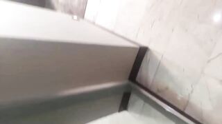 【麻花免费视频】乱伦内射嫂子的处女菊花，破嫂子的港口第一次，直接操哭