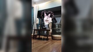 【麻花免费视频】史上最骚舅妈，四川44岁舅妈勾引20岁外甥乱伦，多出偷情自拍视频泄露