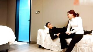 【麻花免费视频】约操极品外围御姐，穿高跟靴去操逼