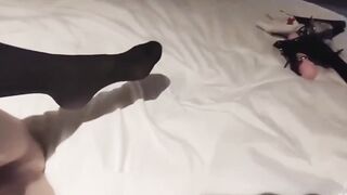 【麻花免费视频】舞蹈学院校花体验3P，被无套操到全身痉挛