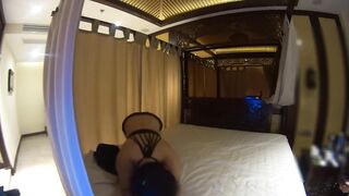 【麻花免费视频】古典主题房约了以为身材丰腴的性爱女郎