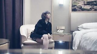 【麻花免费视频】【七天探花】169cm甜美极品短发美女，蜜桃臀纹身小姐姐