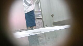 【麻花免费视频】【厕拍精品】商场厕拍，身材很棒的妹子，可惜小逼很黑