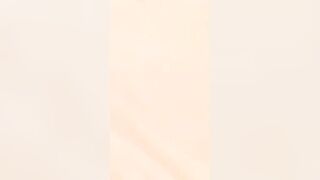 【麻花免费视频】【超刺激乱伦】和妈妈还有干妹妹双飞，体验在卫生间干完妹妹回房间再操干妈，娘俩伺候我一个的感觉简直是没谁了.