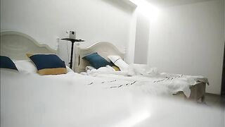 【麻花免费视频】【换妻偷拍】今夜大场面3男2女情色小游戏