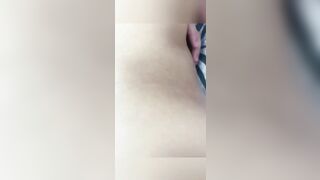 【麻花免费视频】【叔嫂乱伦】大哥在家不方便，只能叫嫂子偷偷出来开房，这种偷偷摸摸的感觉既紧张又刺激