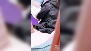 【麻花免费视频】【震惊】镶珠大神与妈妈乱伦被外婆发现后续，卫生间内射布袋大奶