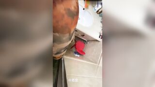 【麻花免费视频】趁老婆不在，我草大姨子两次全纪录