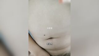 【麻花免费视频】唐山真实禽兽儿子和淫荡母亲乱伦，早晨父亲刚上班走，母子俩就开始了无耻的勾当