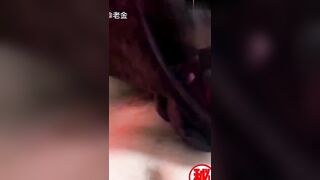 【麻花免费视频】禽兽儿子酒后乱伦爆操妈妈又强操小姨，淫语对白超刺激