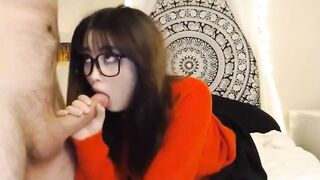 丰满的巨臀漂亮妹子和大胡子男友做爱