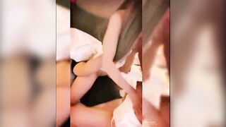 從 開 場 使 出 真 空 吸 三 分 鐘 就 口 爆 粉 絲 到 被 幹 到 潮 吹 噴 的 滿 地 到 處 都 是 最 後 粉 絲 不 想 停 直 接 偷 偷 中 出