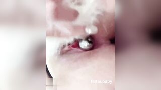 大 尺 露 臉 超 羞 恥 慎 入 無 套 特 寫 肉 棒 塞 進 小 菊 絕 不 冷 場 各 種 淫 蕩 表 情 特 寫 最 後 精 液 灌 滿 菊 花 整 個 流 出