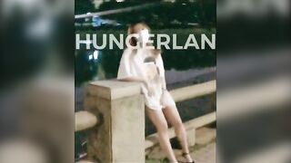 最新流出推特网红美少女嫩妹hungerlan户外露出自摸与富二代3P淫乱生活自拍