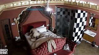 主题宾馆拍眼镜妹骚到当JJ插进去那一刻呻吟销魂嗷嗷叫