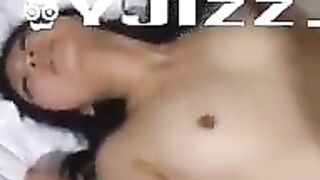 学生时代暗恋女神被草的嗷嗷叫 身体不停颤抖