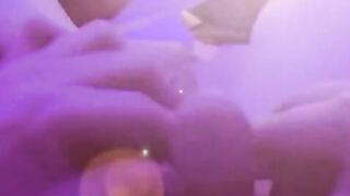 淫乱KTV,TS金美娜1vs N个男模，点这么多酒不喝尽吃鸡巴，众多男模掏出小鸟聚众对美妖撸起致敬！