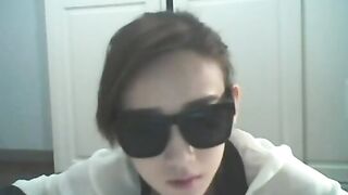 【麻花免费视频】大佬流出 疑似演员李沐宸 网剧全职高手女配 早年与人裸聊视频 附69P