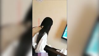 【麻花免费视频】極品美腿網紅兔兔演繹黑絲情趣技師足交啪啪.mp4