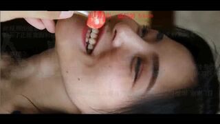 土豪摄影大师FYNC宾馆约拍艺校高颜值温柔可人小花兼职模特大师伸手揩油掰穴还问疼不疼国语对白