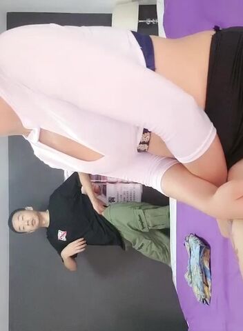 【麻花免费视频】超棒身材制服〖全套女技师上钟〗06.20勾搭客人啪啪 暴力口交插到干呕 无套抽插直流白浆内射 高清源码录制