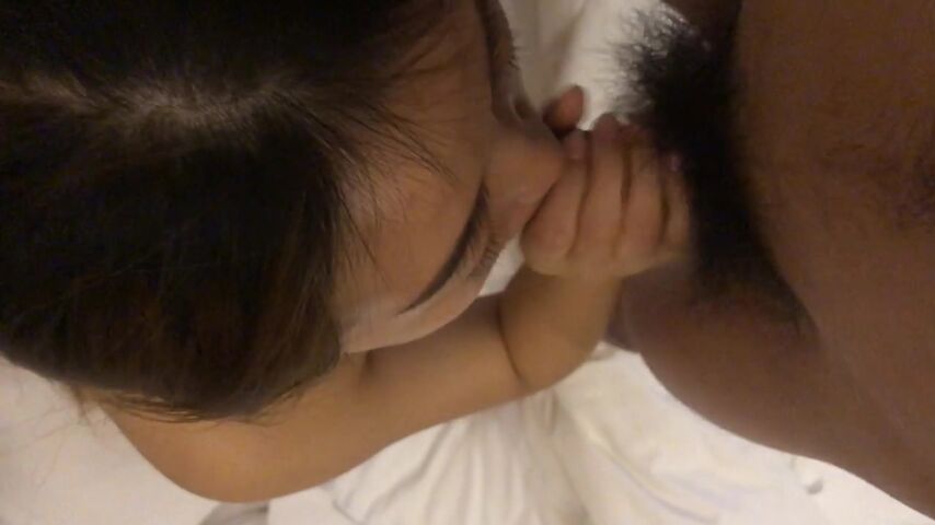 10000块钱妹子就可以背着男友和我来约会 完美露脸高清完整版